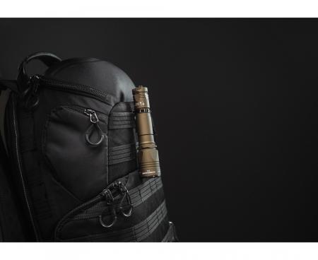 Armytek Dobermann Pro Magnet Sand USB LED Taschenlampe akkubetrieben Warmes Licht