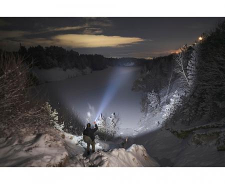 Armytek Predator Pro Pro White LED Taschenlampe akkubetrieben Magnet USB, neutralweißes Licht