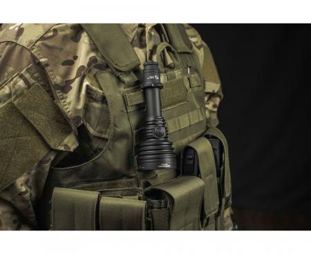 Armytek Barracuda Pro Max Set Profi Taschenlampe und Suchscheinwerfer weißes Licht, magnetische Aufladung Akku