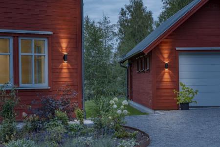 Konstsmide 408-750 Antares Wandleuchte schwarz lackiertes Aluminium, klares Acrylglas