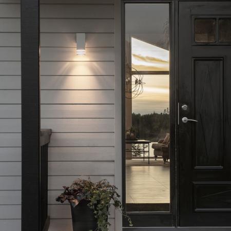 Konstsmide 411-250 Antares Wandleuchte weiß lackiertes Aluminium, klares Acrylglas