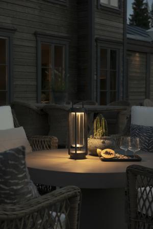 Mobile USB Tischlaterne OTRANTO in schwarz In&Out aus Aluminium IP54 von Konstsmide