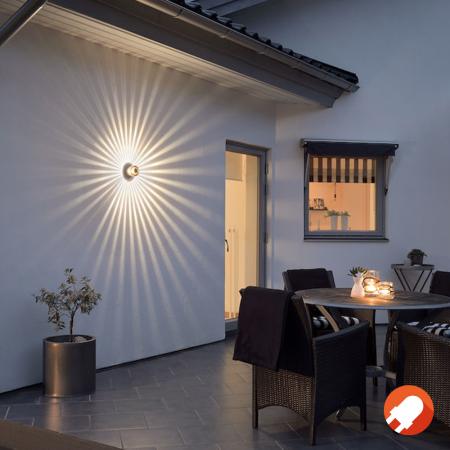 Konstsmide 7900-800 Monza Wandleuchte massives Aluminium, bronzefarben anodisiert mit Lamellenschirm