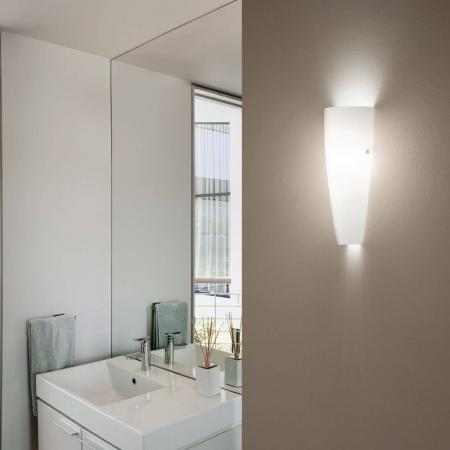 Dedalo Glas Wandleuchte in Weiss für feuchtere Umgebungen geeignet IP44 von Fabas Luce