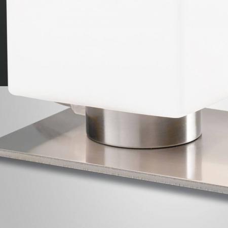 Zara Elegante kubische LED-Tischleuchte in Nickel satiniert & geblasenes Glas von Fabas Luce
