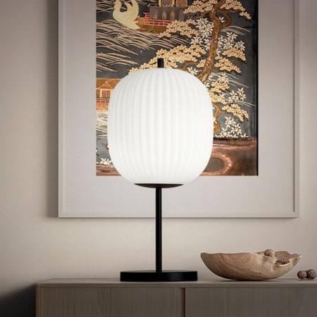 Domizia Opalglas-Tischleuchte in Schwarz/Weiß von Fabas Luce