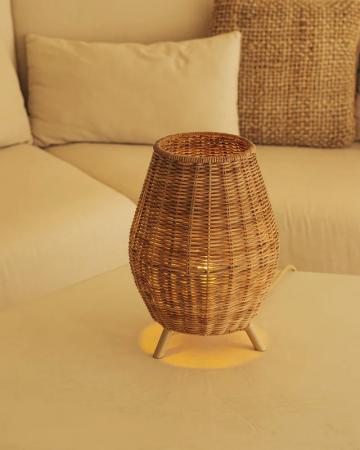 New Garden SAONA 30 Rattan Tischleuchte für Innen mit Schalter/ Kabel und E27 Fassung IP20