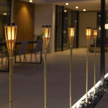 New Garden Solar Erdspieß Gartenleuchte HIAMA in Fackelform aus Bambus IP44