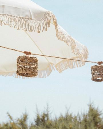 New Garden LED-Lichterkette ALBA 8 Meter 10 Juteschirmchen Akku & Solar In&Out IP44 Licht: Warmweiss