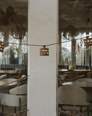 New Garden LED-Lichterkette ALBA 8 Meter 10 Juteschirmchen Akku & Solar In&Out IP44 Licht: Warmweiss