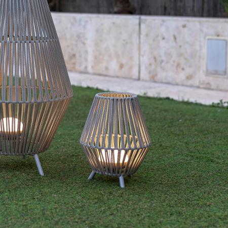 New Garden Conta Tischleuchte aus Recyclingkunststoff Akku Dimmbar Fernbedienung für Innen & Außen