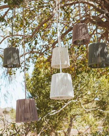 New Garden CONTA Mini LED Akku-Hängeleuchte USB-Aufladung, Fernbedienung, IP54 - aus recyceltem PVC mit warmweißem Licht  Ø 14,5 - Farbe Weiches Grün