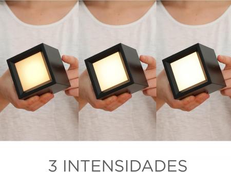 New Garden LED Wandleuchte Eckig kabellos USB schwarz