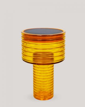 New Garden TISCHLAMPE AMBAR SOLAR in transparenter Bernsteinfarbe mit Akku dimmbar In&Out IP44 Höhe: 25 cm