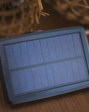 New Garden Solar LED-Lichterkette ALBA 8 Meter In&Out IP44 Licht: Warmweiss - mit 10 großen Rattan Schirmen - Ø 20 cm, Höhe 14 cm