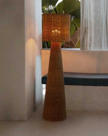 New Garden Dekorative Rattan Stehleuchte Grace 140 Nature Höhe: 137 cm, IP54, mit Kabel für 230 V, mit E27 Fassung ohne Leuchtmittel