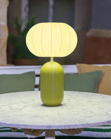 New Garden SOLAR-TISCHLAMPE RACHEL 45 in Oliven Grün In&Out IP65 mit Fernbedienung und warmweiße Lichtfarbe