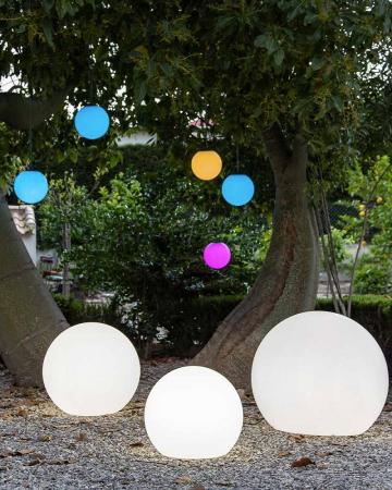 New Garden BULY 50 Garten LED-Kugel weiss IP65 230 Volt - Kaltweisses Licht ø50 x 44 cm