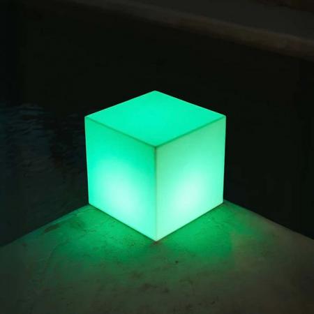 New Garden CUBY 20 Leuchtwürfel & Beistelltisch Solar Akku RGBW USB Fernbedienung IP65 INNEN- UND AUSSENEINSATZ