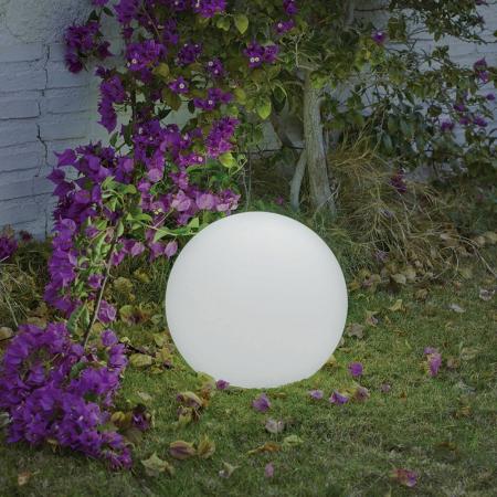 New Garden BULY 40 SOLAR LED Gartenkugel mit RGB-Farben und warmen und kaltem Licht IP65, in&out einsetzbar, IP65, Ø 40cm