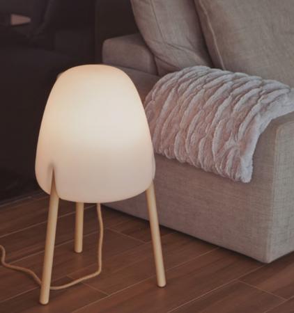 New Garden Rocket 70 Raketenförmige Solar LED Stehleuchte mit Holzfüßen, Akku & Fernbedienung dimmbar RGB Farben IP65 - Höhe: 70 cm, Durchmesser: 38 cm