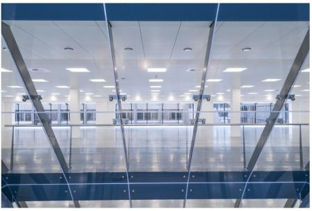 Aktion: Nur noch angezeigter Bestand verfügbar:  Philips CoreLine LED-Panel RC132V G5 34S/830 PSD W30L120 3000K UGR19 Netzteil mit DALI- und SystemReady-Schnittstelle