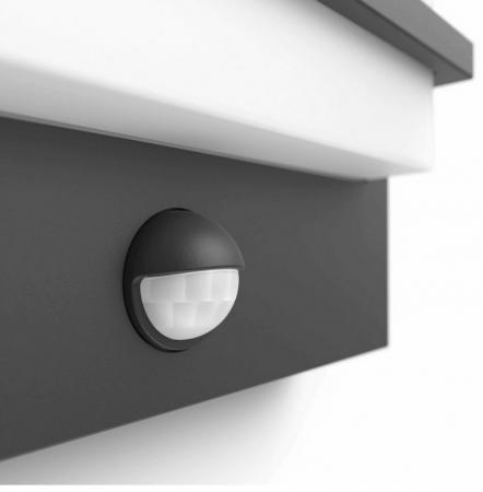 Philips Ultra Efficiente Außen Wandleuchte Petronia Anthrazit mit Bewegungsmelder