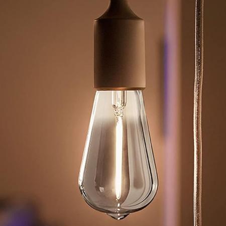 PHILIPS Vintage E27 LED Feines Rauchglas vereint mit rustikaler Glaskolbenoptik 2.3W wie 11W extra warmweiss