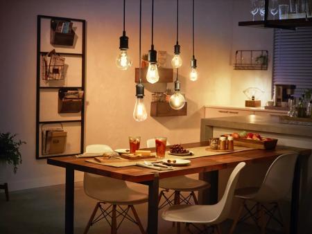 Philips WiZ LED Lampe E27 ST64 6,3W RGB+CCT Smart WiFi Filament