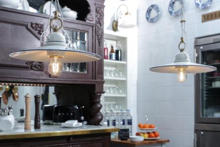 Philips LED E27 Leuchtmittel 5,9W wie 60W warmweisses Licht Filamenttechnologie klar dimmbar mit hoher Farbwiedergabe