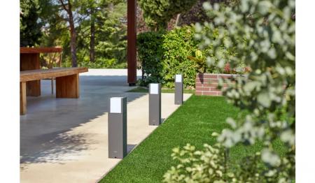 Philips Wegeleuchte Arbour in stilvollem Anthrazit Niederspannung 4000k neutralweißes Licht