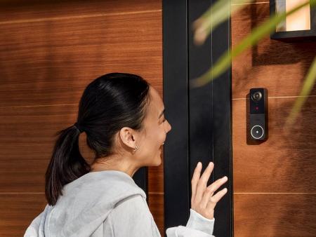 Philips Hue Secure kabelgebundene Video-Türklingel mit Bewegungserkennung + Chime