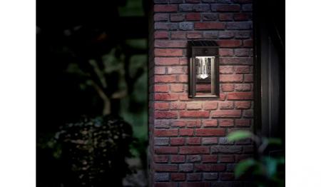 Philips Geri Solar-Wandleuchte Ultra Efficient für den Außenbereich Schwarz - austauschbare Solarlampe, Bewegungssensor, 4000K neutralweißes Licht