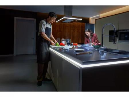 Philips Hue OmniGlow Lightstrip 5 m RGBW Smart LED-Streifen