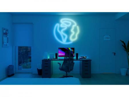 Philips Hue Essential Flex Lightstrip 5 m, RGB, flexible Innenbeleuchtung, App- und Sprachsteuerung, kompatibel mit Alexa, Google Assistant und Apple Home