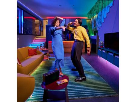 Philips WiZ Smart RGB LED-Lichtstreifen 10 m 12W dimmbar, 2200–6500K, RGB, WiFi, Matter, Type C