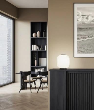 Helestra MILO Tischleuchte  mattschwarz mit Opalglas 270mm