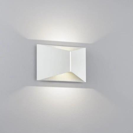 Helestra LED Wandleuchte VID in mattem Weiß dimmbar IP65