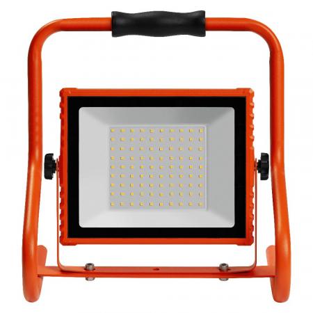 OSRAM LED Baustrahler Akku 50W neutralweißes Licht 840 - batteriebetriebene Arbeitsleuchte, für Renovierung, Keller und Garagen