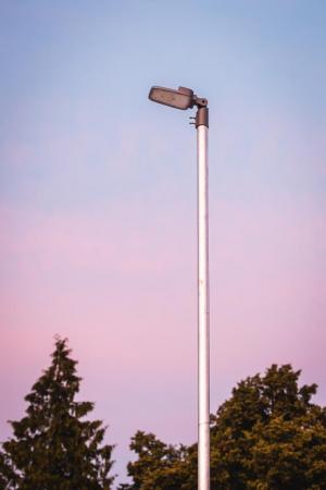Ledvance LED Straßen- und Parkplatzbeleuchtung STREETLIGHT AREA MEDIUM RV20ST 65W 765 8775lm 6500K IP66