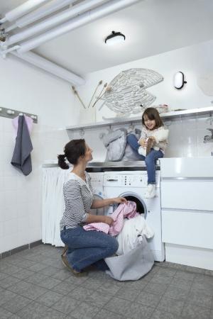 LEDVANCE LED Feuchtraum Wandleuchte LED BULKHEAD umschaltbare Farbtemperatur CCT - schwarz