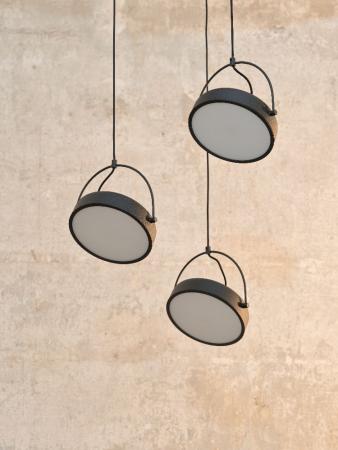 Osram 3-flammige Pendelleuchte Decor Puck aus Stahl in Schwarz mit warmweißem Licht