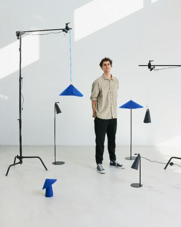 OSRAM Akku Tischleuchte Decor Flip Mobile in Blau, Auffällige Leuchte aus Filz - Dimmfunktion über Touch-Technologie