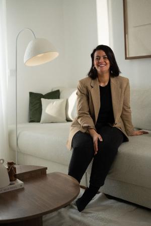 OSRAM Stehleuchte Camel Bell weiß aus Metall und Pappmaschee E27