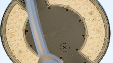 Ledvance LED Straßen- und Parkplatzbeleuchtung Urban Latern V 59W 3000-4000K IP66 schwarz - wählbare CCT und Wattageneinstellung