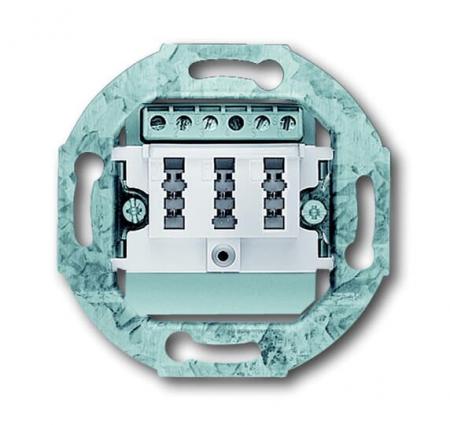 Busch-Jaeger 0243/04 TAE-Anschlussdose 3x6 NFN