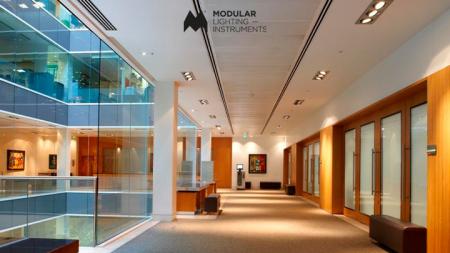 Philips GU5.3 LED Spot ExpertColor MR16 dimmbar 7,5W wie 43W 92Ra warmweiss 24°-Abstrahlwinkel