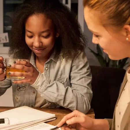 Nur noch angezeigter Bestand verfügbar:    Philips LED 78mm R7s Stablampe 7W wie 60W 4000K universalweißes Licht