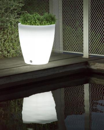 New Garden VIOLETA 55 SOLAR Beleuchteter Blumentopf RGBW Akku dim Fernbedienung