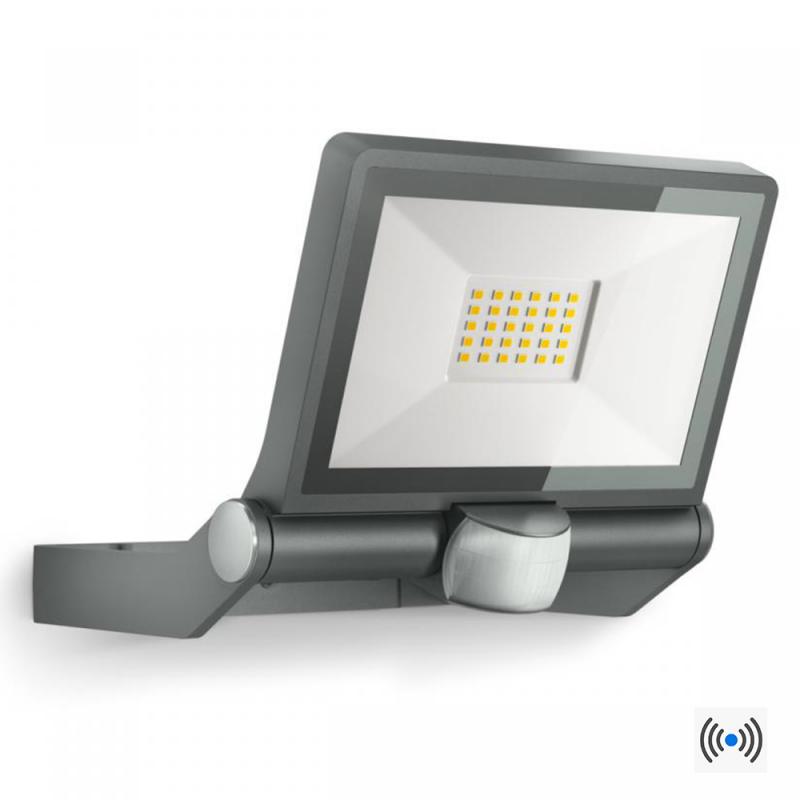 STEINEL XLED One S Leistungsstarker LED Sensor Außenstrahler anthrazit